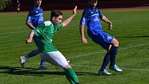 Dohrávka divize A - 23. kolo: FK Slavoj Český Krumlov (zelené dresy) - 1. FC Karlovy Vary 1:1 (1:0), na penalty 5:3.