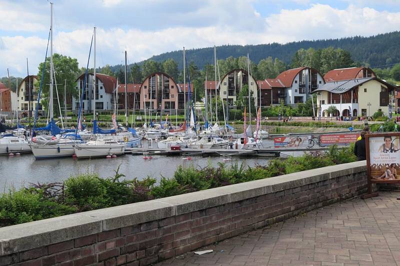 Lipenská marina.