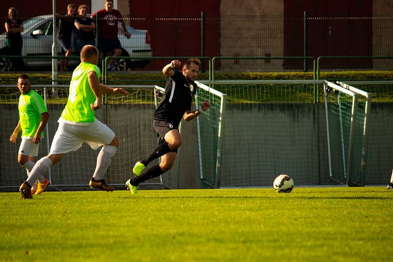 Fotbalisté Dolního Dvořiště porazili v 3. kole I. B třídy Dříteň 5:3 a posunuli se na dvou příčku tabulky.