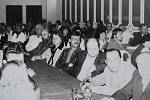 Předvolební schůze v jízdárně, květen 1981.