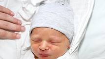 Prvorozený Lukáš Mrázik se narodil 10. července 2016 ve 21:30 hodin, měřil 50 centimetrů a vážil 3055 gramů. Tatínek Lukáš Mrázik byl své partnerce a novopečené mamince Haně Černé při porodu oporou. Rodina žije ve Frymburku.