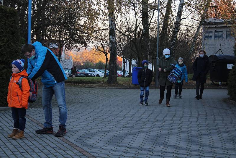 Obnovení školního vyučování ve velešínské základní škole.