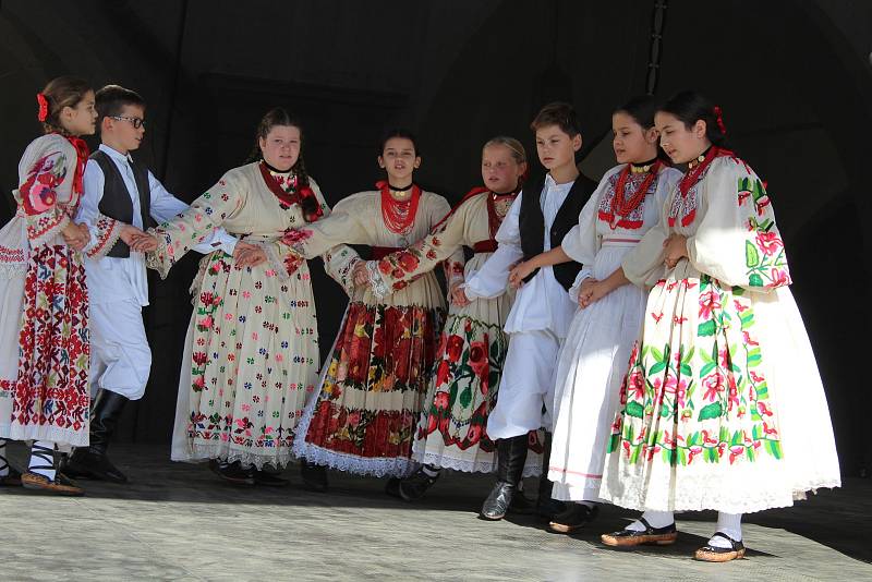 Vystoupení chorvatského souboru Kulturno umjetničko društvo "Ivančice".