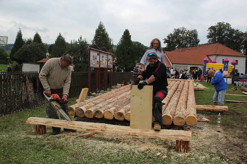 Stavbu voru ve Vyšším Brodě si mohli loni vyzkoušet všichni zájemci.