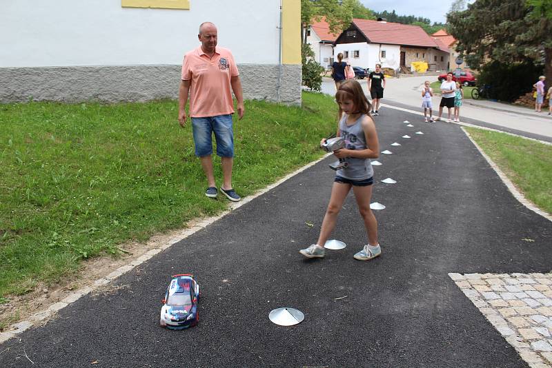 Zábavné odpoledne pro děti i dospělé v Loučeji.