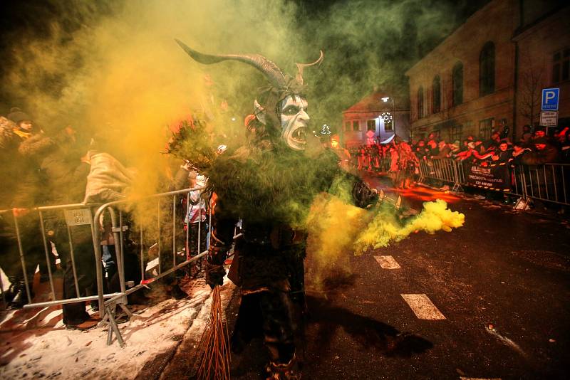 Kaplici po roce opět navštívili Krampusáci.