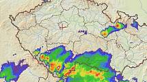 Bouřky na Českokrumlovsku v neděli v 17:30.