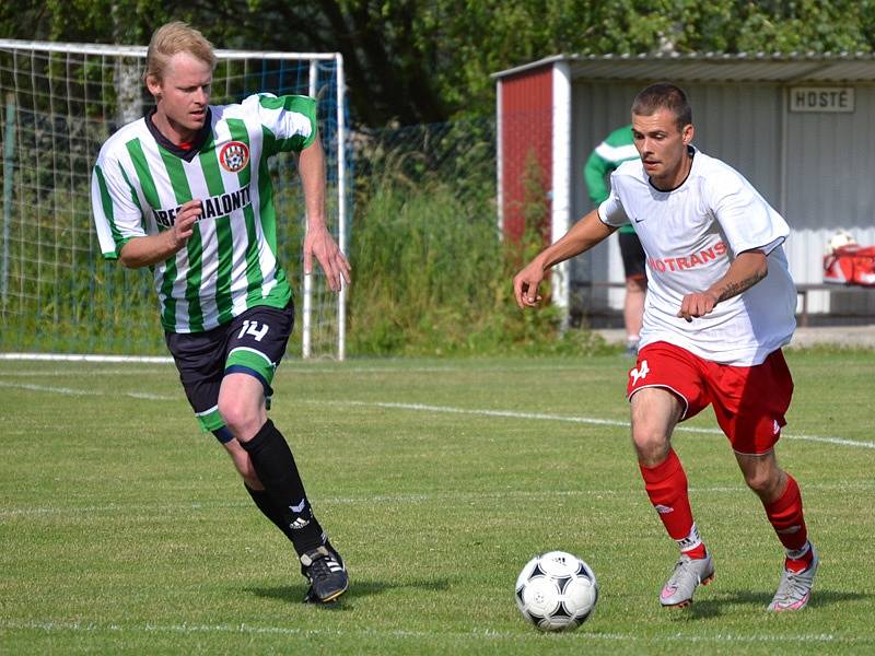 Okresní přebor muži - 22. kolo: Sokol Křemže (bílé dresy) - Hraničář Malonty 6:1 (2:0).