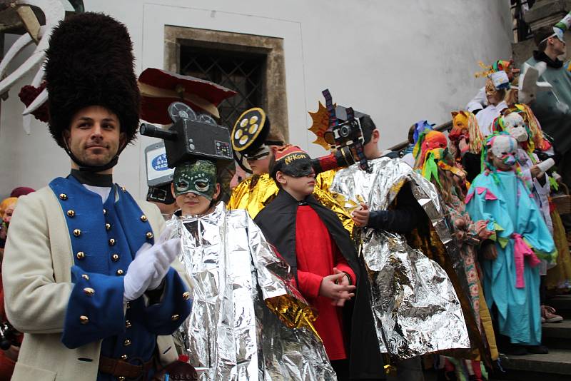 Masopustní průvod v Českém Krumlově se koná v režii Základní umělecké školy.