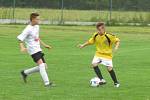 Oblastní I.A třída starších žáků (skupina A) - 3. kolo: FK Spartak Kaplice (žluté dresy) - TJ Centropen Dačice + Třebětice 15:0 (7:0).