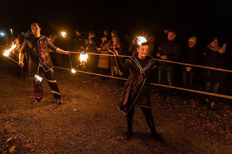 Krampusáci děsili svým zjevem ve Vyšším Brodě.