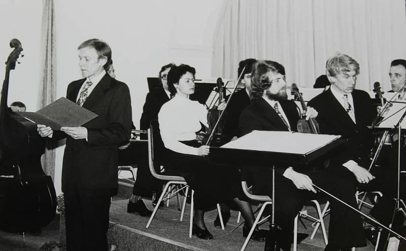 Český Krumlov v 70. letech 20. století. Otevření nové expozice muzea, duben 1980. Uvádí ho František Husák, který v té době učil v LŠU.
