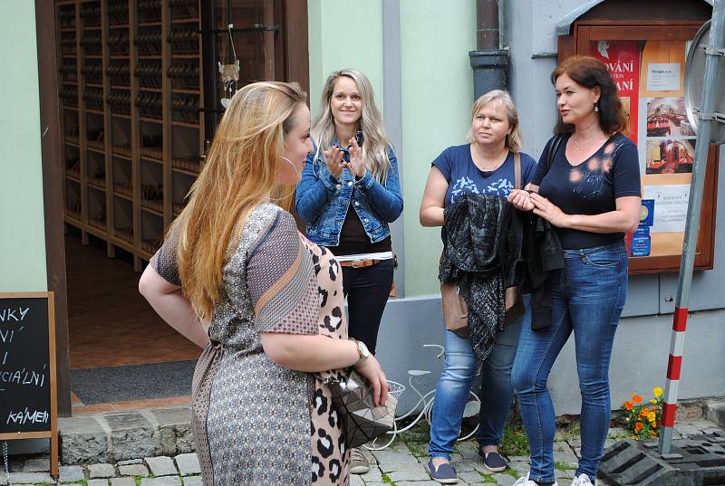 Soukenická žije! Český Krumlov slaví slunovrat.