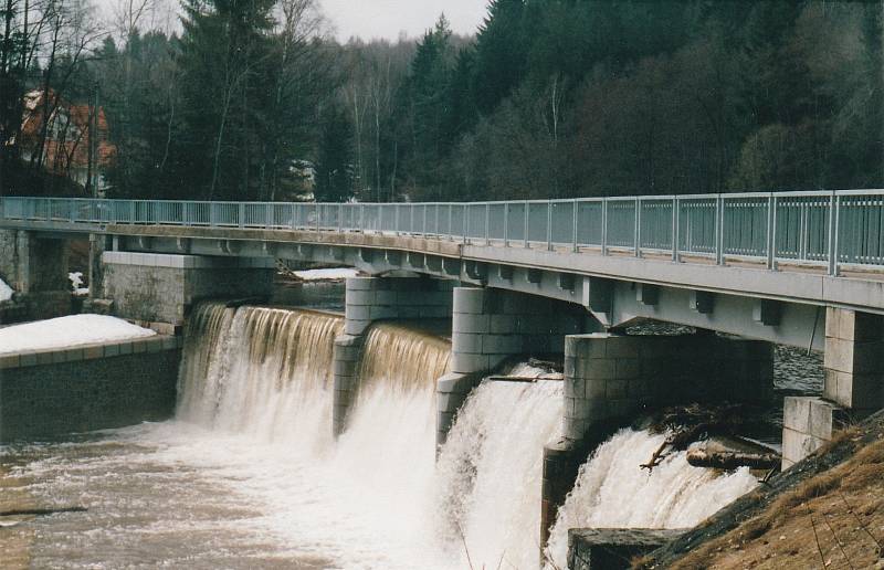 K protržení hráze na nejstarší přehradě v jihočeském regionu došlo z 7. na 8. srpna 2002.