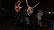 Krampusáci děsili svým zjevem ve Vyšším Brodě.