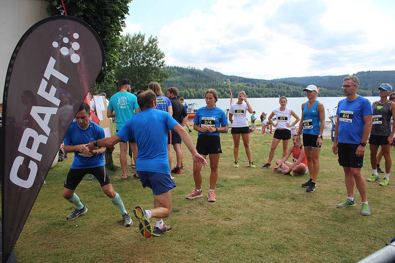 Lipno Sport Fest 2020 vyvrcholil závodem dračích lodí.