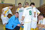 1. celostátní liga futsalu - 13. kolo: Bombarďáci Větřní (bílé dresy) - Sparta Praha 6:3 (3:1).