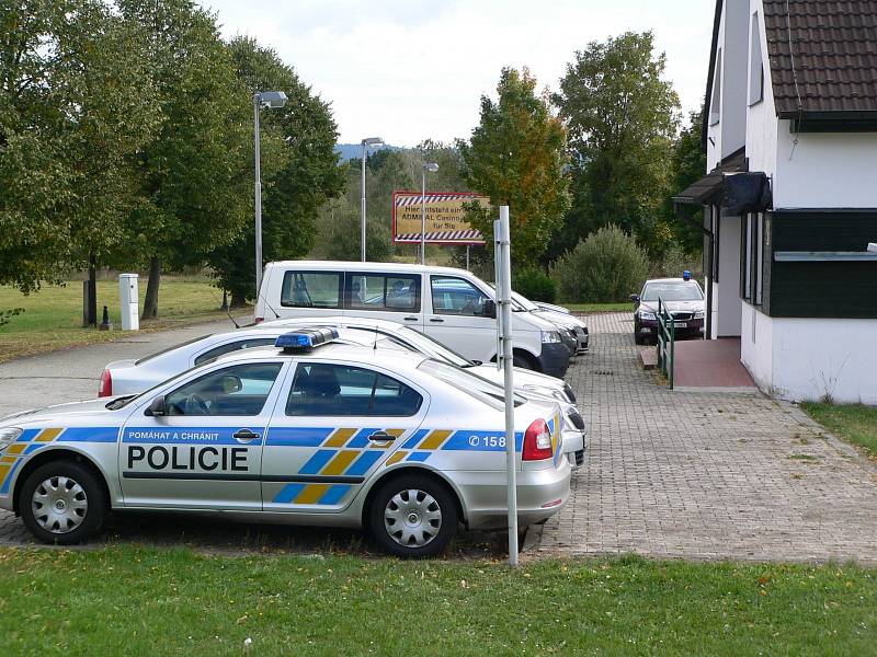 Cvičení policie a české armády na hraničních přechodech v Dolním a Horním Dvořišti.