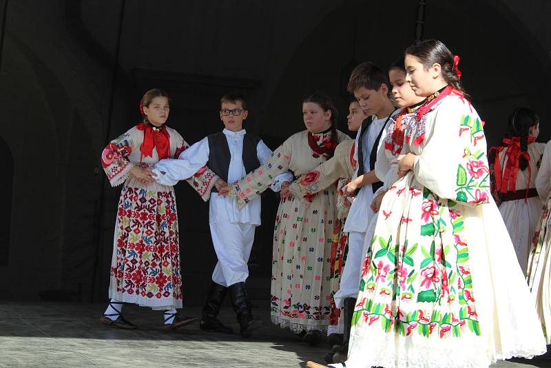 Vystoupení chorvatského souboru Kulturno umjetničko društvo "Ivančice".