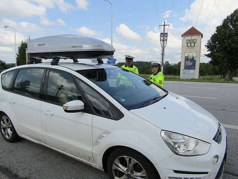 Bezpečnostně dopravní akce policie Prázdniny na hraničním přechodu Dolní Dvořiště.