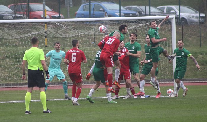 Fotbalová divize: Český Krumlov - Klatovy 4:0 (2:0).