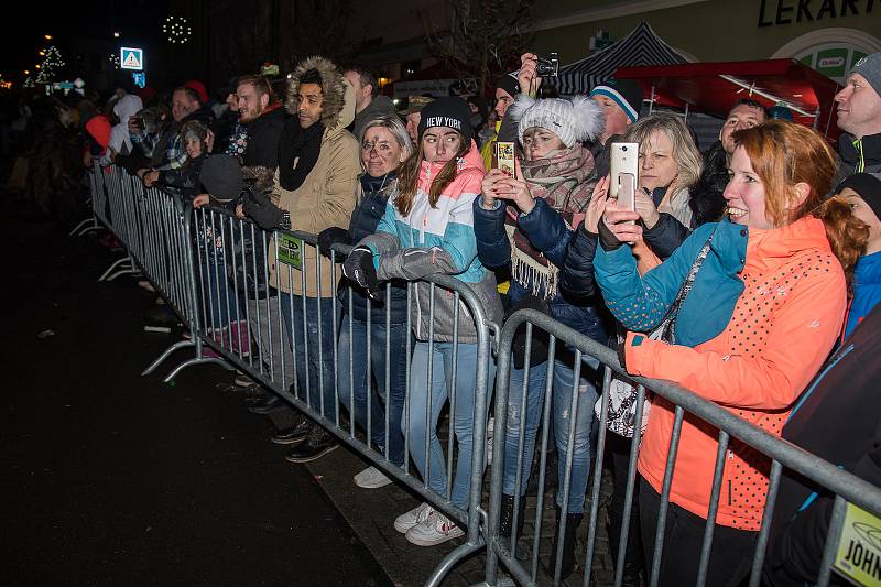 Diváci se během Krampus show v Kaplici náramně bavili.