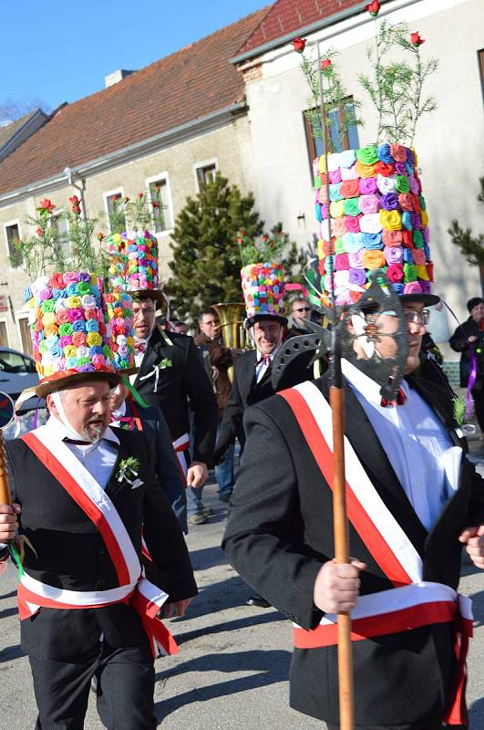 Masopustní průvod v Horním Dvořišti bavil sebe a okolí.