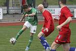 Česká divize (skupina A) - 21. kolo: FK Slavoj Č. Krumlov (v zeleném) - Zličín 1:1 (1:0).