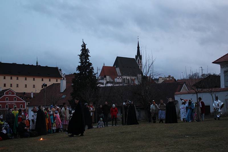 Masopustní průvod v Českém Krumlově se koná v režii Základní umělecké školy.