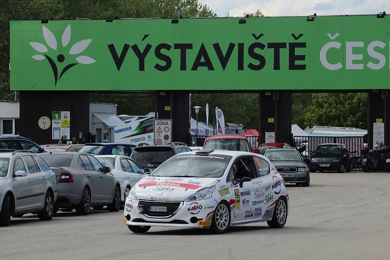 Rallye Český Krumlov nebude mít své centrum na českobudějovickém výstavišti, kde našlo zázemí od roku 2007, ale přesune se na letiště v Plané.