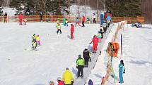 Lyžařské závody pro veřejnost McDonald's Winter Cup s Jakubem Kohákem přilákaly na Lipno desítky závodníků.