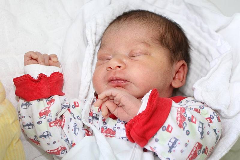 Prvorozená holčička Nina Bílá spatřila světlo světa v pátek 15. července 2016 ve 14 hodin odpoledne, měřila 48 centimetrů a vážila 2655 gramů. Její maminka Nina Bílá je z Českého Krumlova.