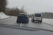 Policie pronásledovala auto z Kamenného Újezdu přes Český Krumlov a dál na Lipno