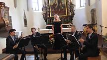 Koncert Klarinetového souboru Prachatice v kostele v Záblatí.