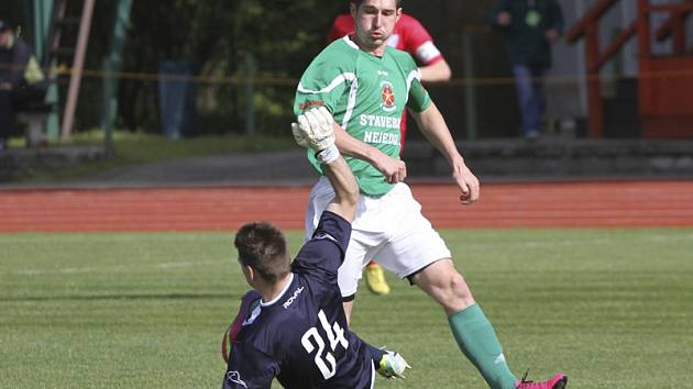 Krumlovský útočník Pavel Svoboda načal  galapředstavení ve 14. minutě, kdy obešel i chebského gólmana Martince a do prázdné dával na 1:0.