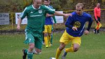 I.B třída (skupina A) - 10. kolo: SK Zlatá Koruna (modré dresy) - FK Nová Ves / Brloh 0:3 (0:1).