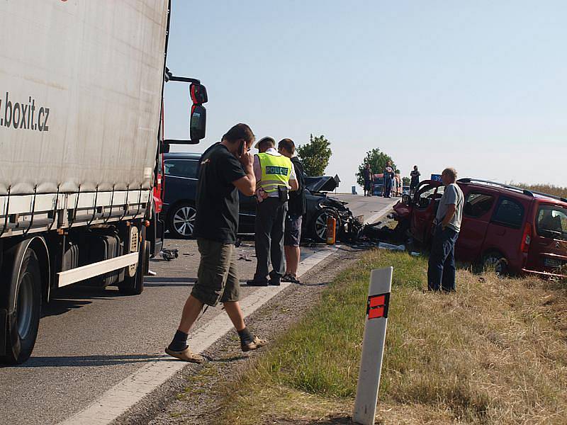 Při páteční nehodě u Dolního Třebonína se zranilo pět lidí, z toho dva vážně.