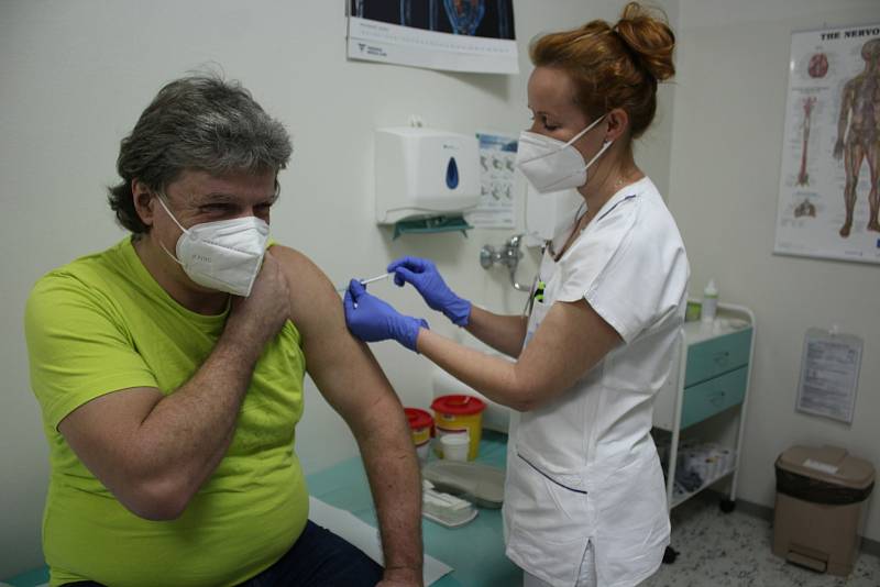 Očkování v krumlovské nemocnici.