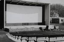 Letní kino v roce 1986. Bylo čerstvě po rekonstrukci.