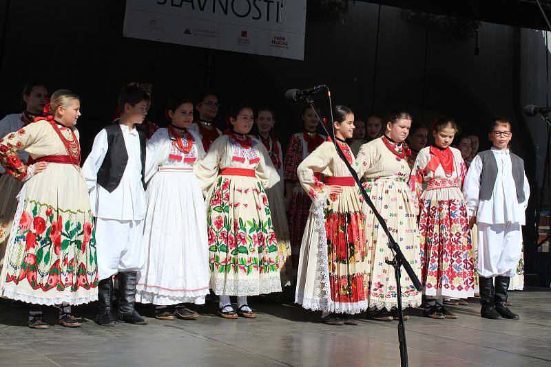 Vystoupení chorvatského souboru Kulturno umjetničko društvo "Ivančice".