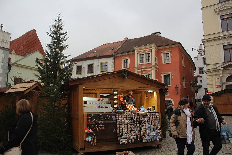 Adventně vyzdobené centrum Českého Krumlova.