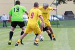 Přátelské utkání starých gard: FK Dolní Dvořiště (zelené dresy) - Dukla Praha 6:12 (2:9). Foto: Pavel Panský