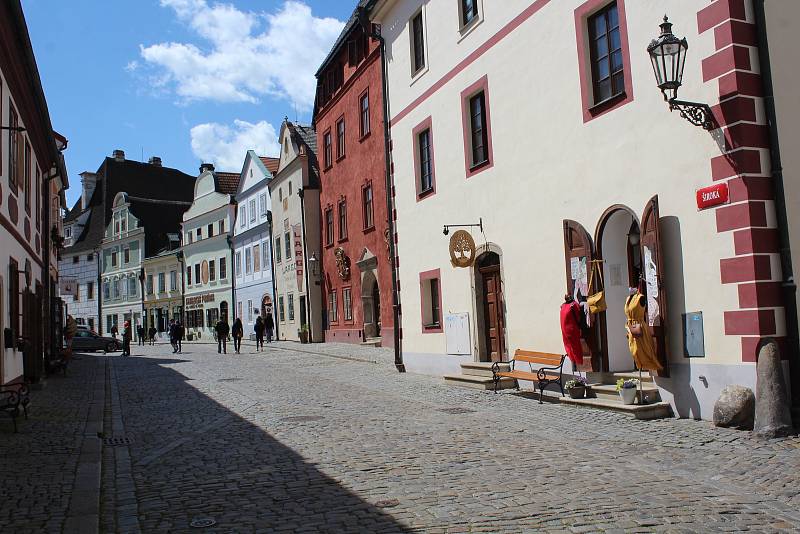 Český Krumlov o prvním májovém víkendu.