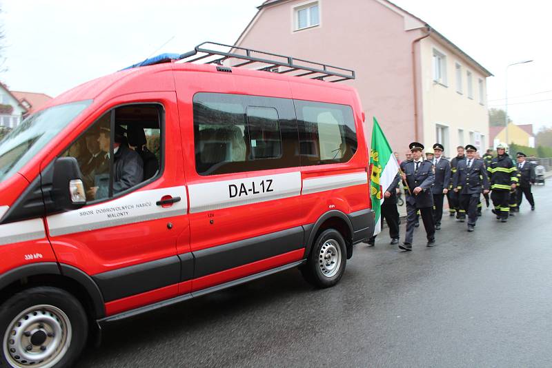 Sobotní odpoledne obyvatelé Malont věnovali oslavám vzniku republiky. Nechyběl ani ohňostroj.