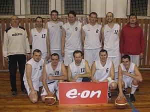 Basketbalisté áčka Spartaku Kaplice po sedmém místě v základní části oblastního přeboru stejně jako loni vypadli hned v prvním kole play off, když ve dvou zápasech nestačili na favorizovaný BK Tábor.