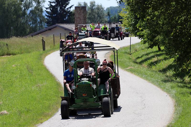 Kolem kolem Kaplice a bujanovská traktoriáda.