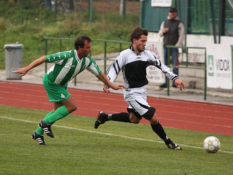 Fotbalové utkání A skupiny oblastní I. B třídy / FK Slavoj Český Krumlov B - FK Dynamo Vyšší Brod 2:0 (0:0).
