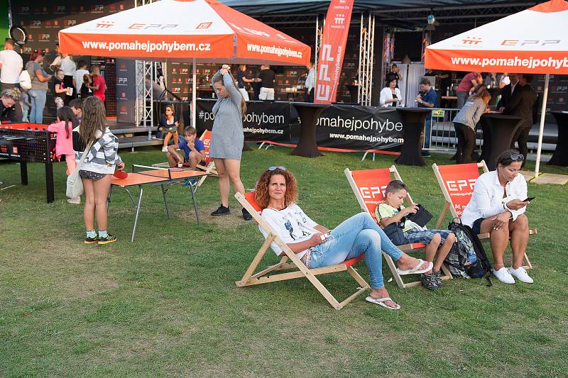 Páteční den na Lipno Sport Festu 2019 patřil i koncertům.