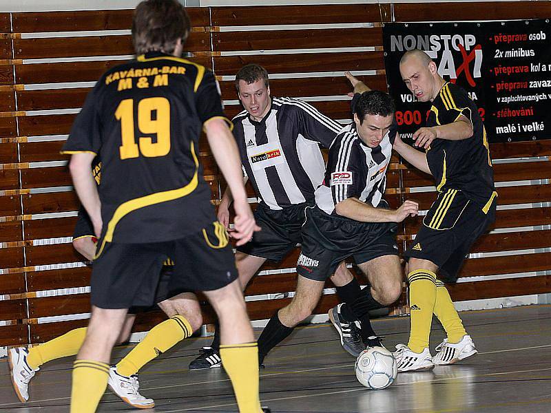 1. celostátní liga ve futsalu / Bombarďáci Větřní - VPS Novabrik Polička 4:2 (1:2).