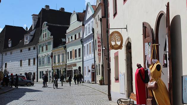 Český Krumlov o prvním májovém víkendu.